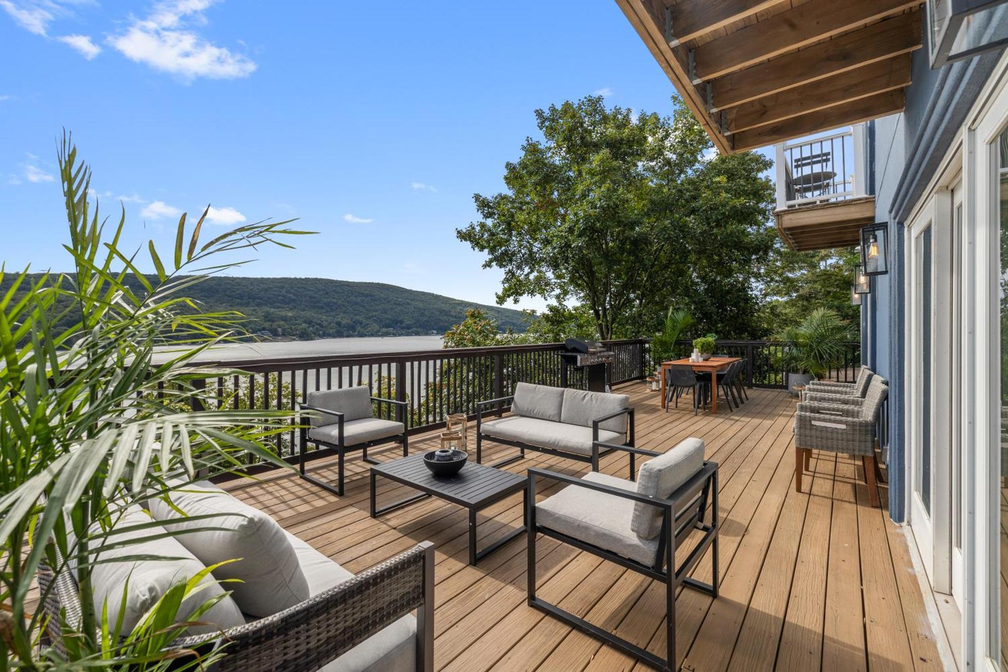 Lakeview House - Hot Tub - Firepit - Stunning Views - Spacious Deck - Cozy Living Room - Bar Greenwood Lake Ngoại thất bức ảnh