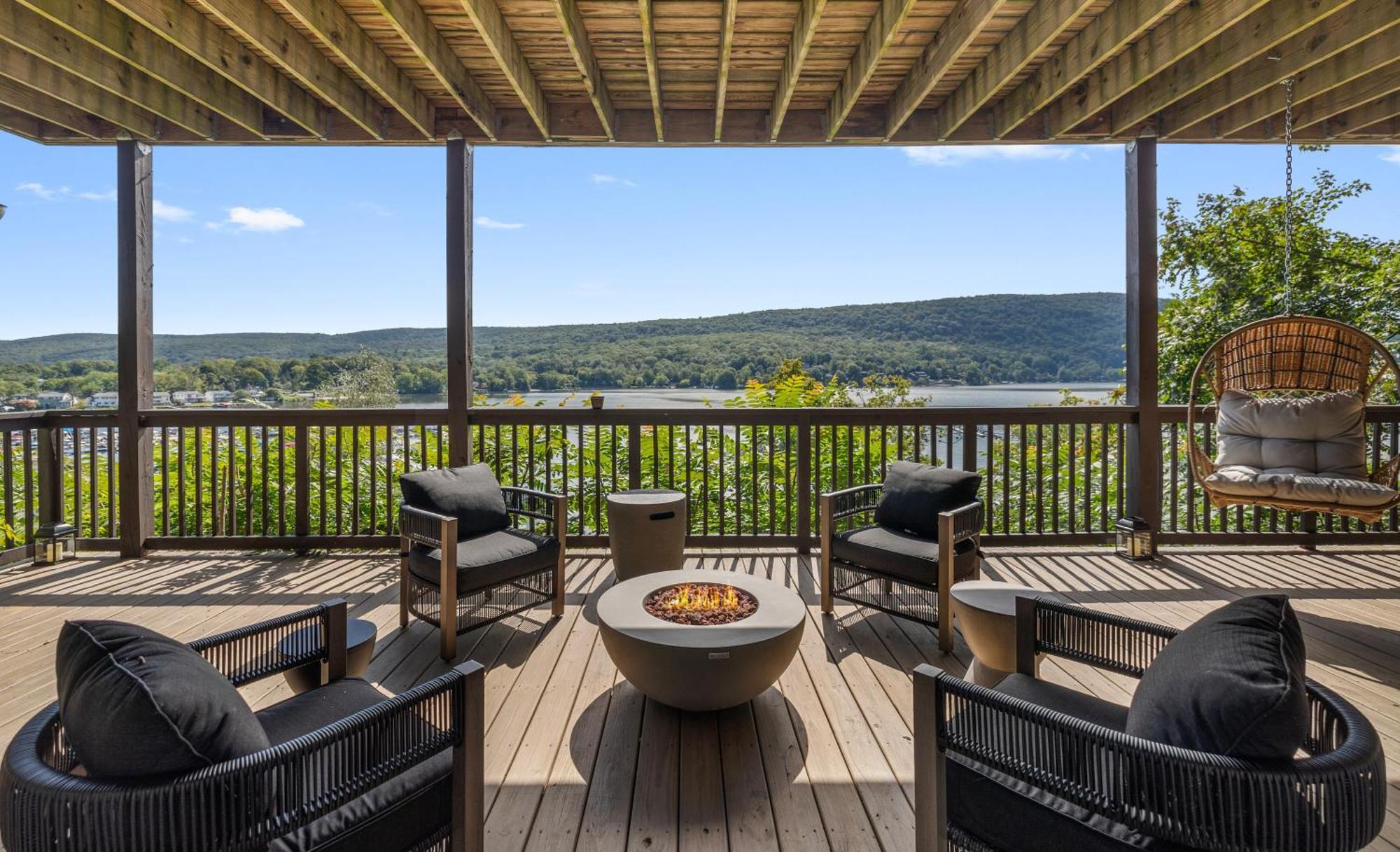 Lakeview House - Hot Tub - Firepit - Stunning Views - Spacious Deck - Cozy Living Room - Bar Greenwood Lake Ngoại thất bức ảnh